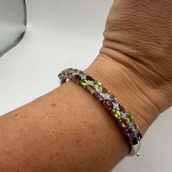 Stunning multi-gemstone and stamped .925 bangle bracelet! - Picture 5 of 7